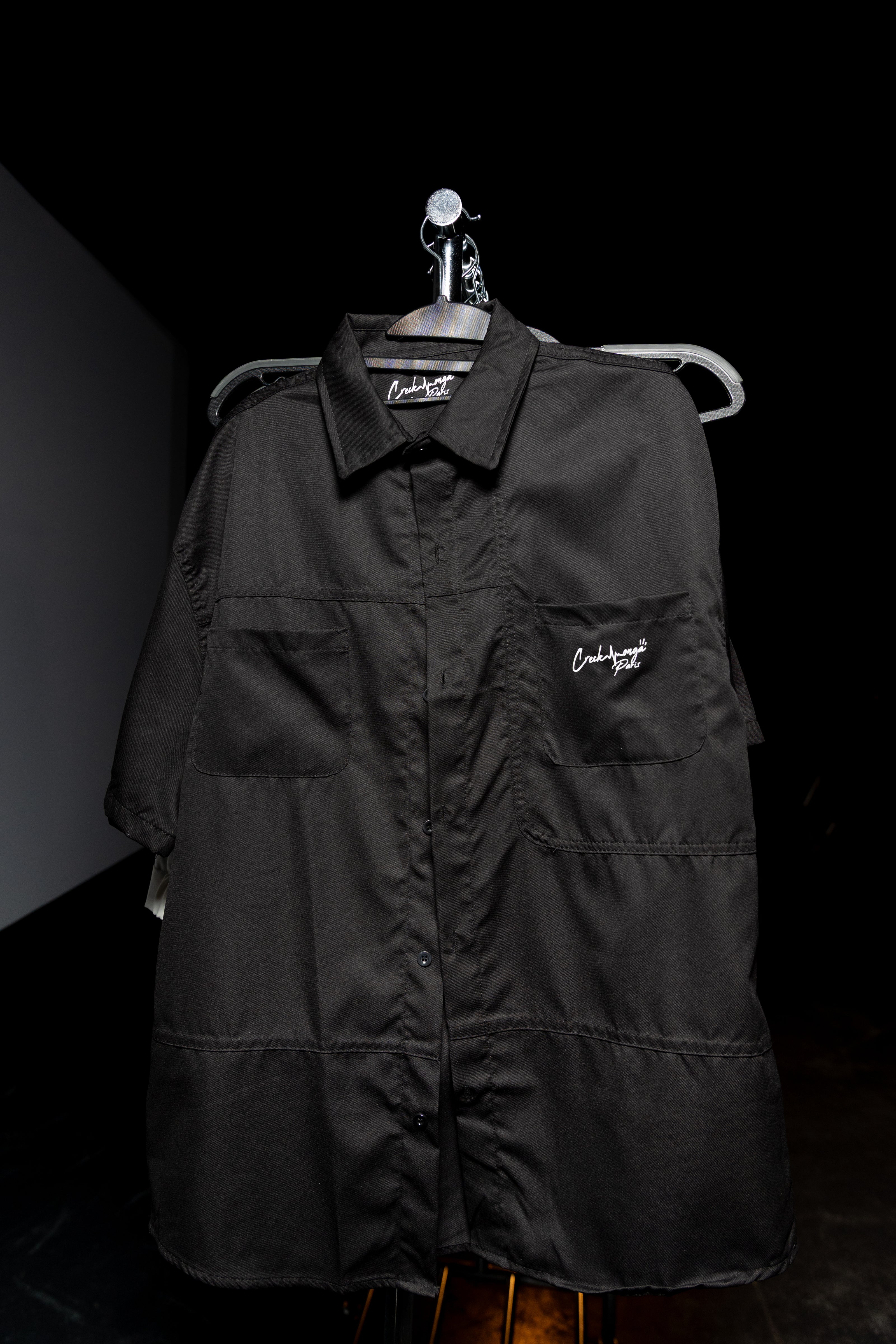 CHEMISE HAUTE COUTURE À MANCHE COURTE , COUPE OVERSIZE, À DEUX FENTES, EN POLYESTER ET COTON IMPRIMÉ – CREKMONGA PARIS